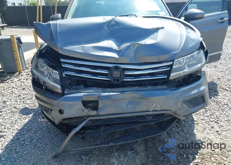 2019 Volkswagen Tiguan 2.0T Se/2.0T Sel/2.0T Sel R-Line/2.0T Sel R-Line Black z USA, uszkodzony, nr VIN 3VV3B7AX3KM144123